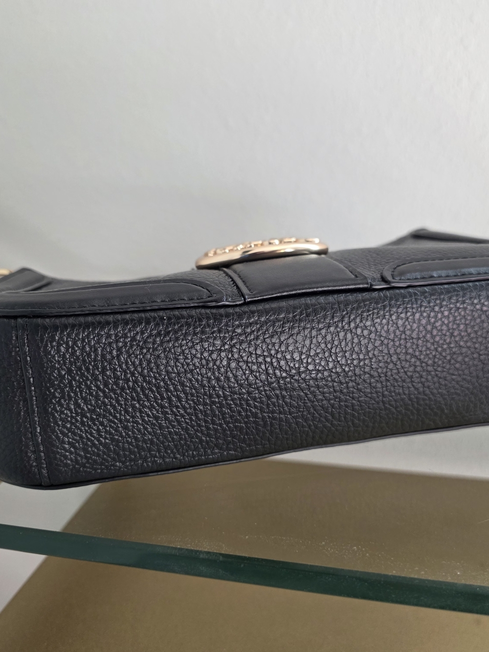 Coach Black Leather Shoulder Bag with Gold Horse & Carriage Logo - Picture 6 of 8